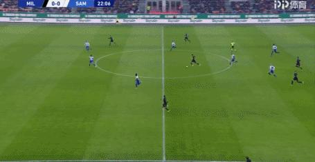 无人防守踢门柱,伊布二次回米兰表现