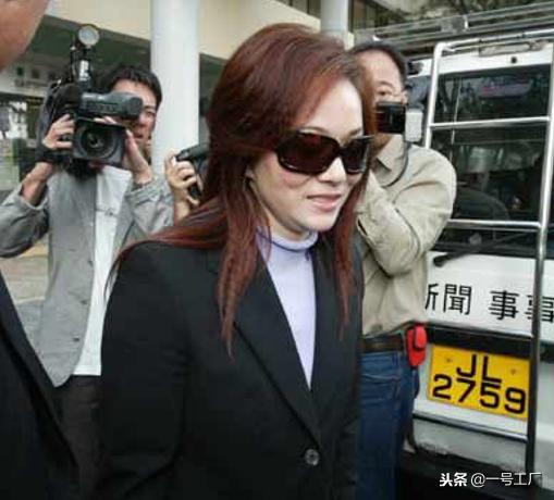 在日本卖生发水起家,父亲葬礼用300辆奔驰送行,第二天就进监狱