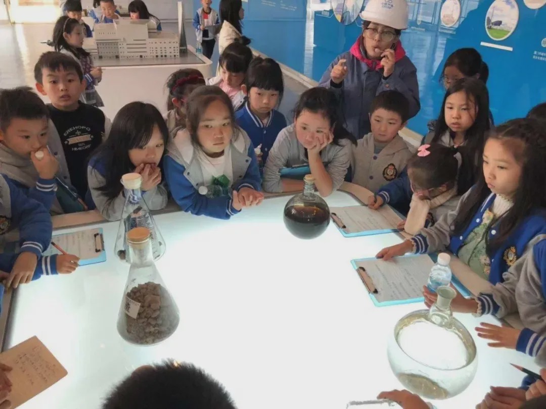 小学招生2000人,美视国际学校收费