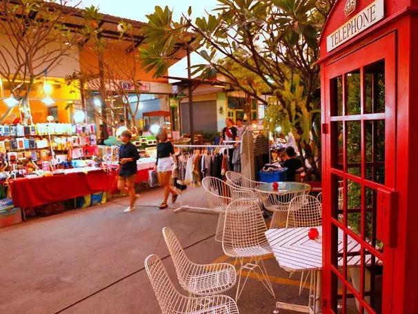 泰国最出名的夜市,泰国最繁华的夜市