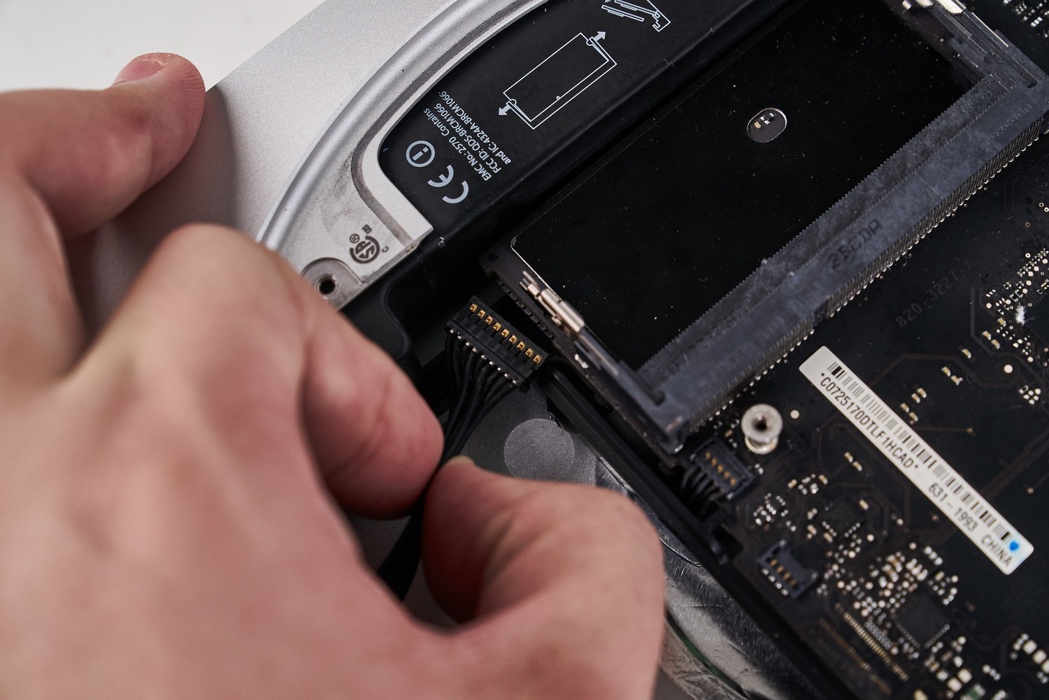 macmini2012安装双硬盘,macmini2012拆解