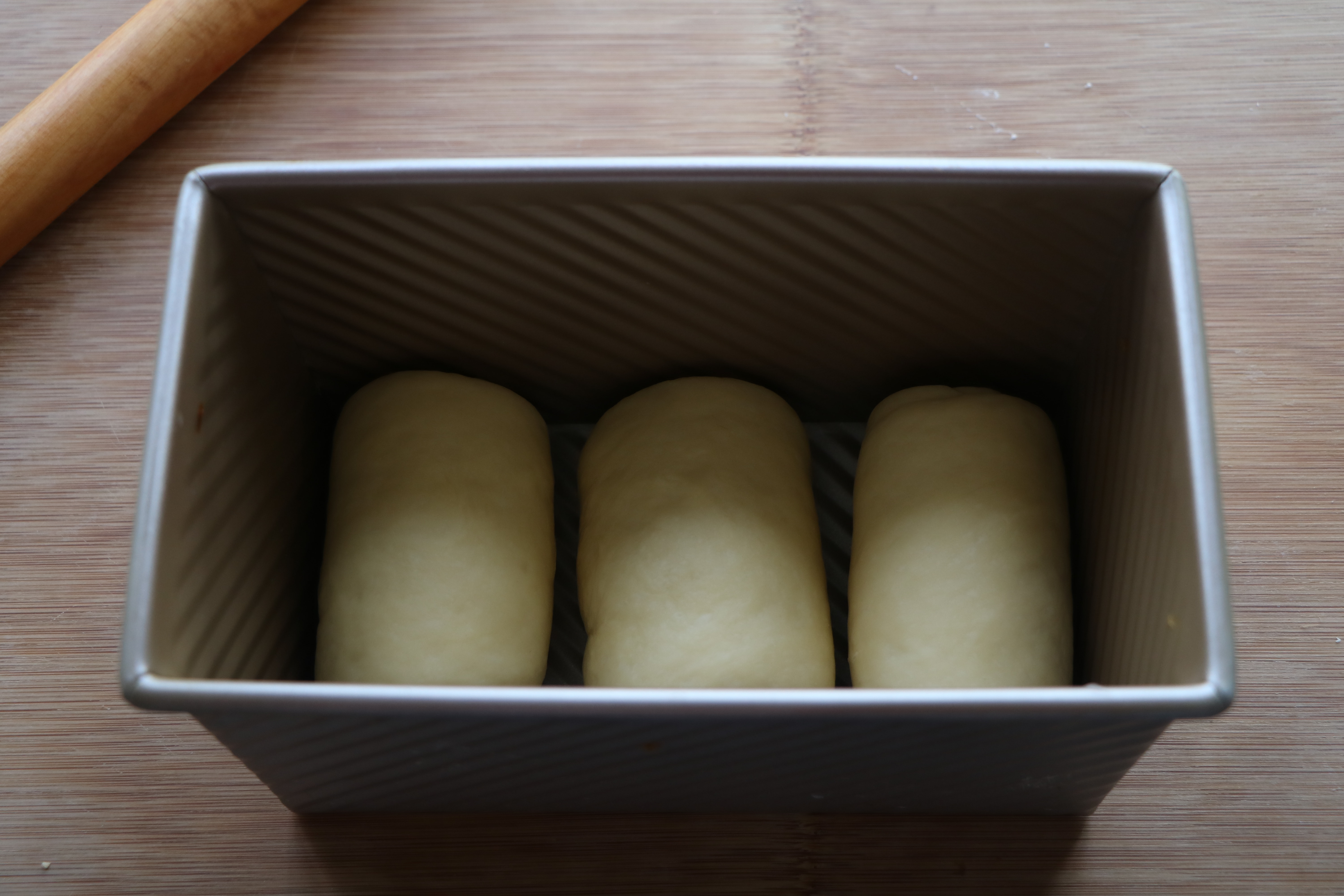 懒人做吐司的方法不用高筋面粉,吐司怎么做得脆无黄油