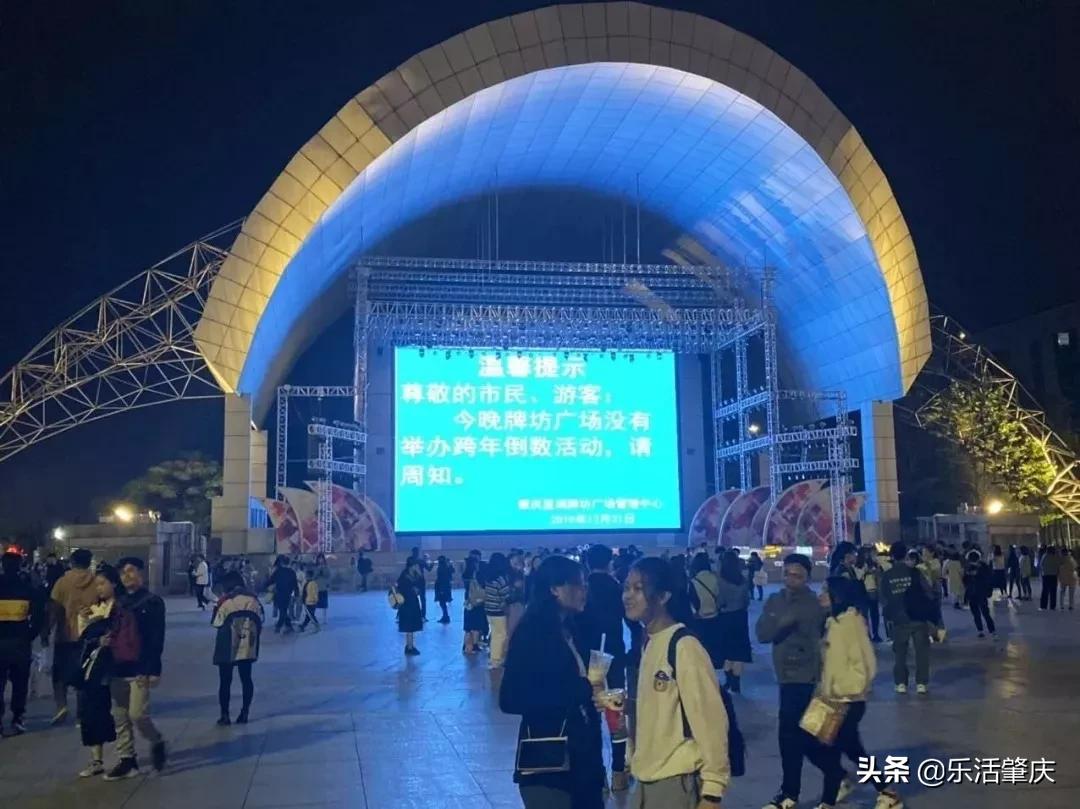 按重启开关才能正常启动,按重启键怎么启动