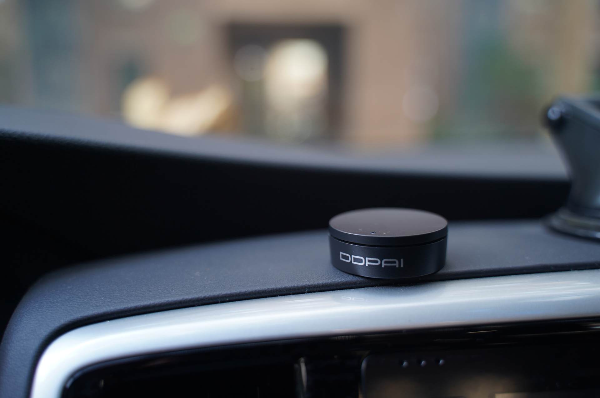 行车记录仪哪一款比较好又实用,凌度行车记录仪和360记录仪哪个好