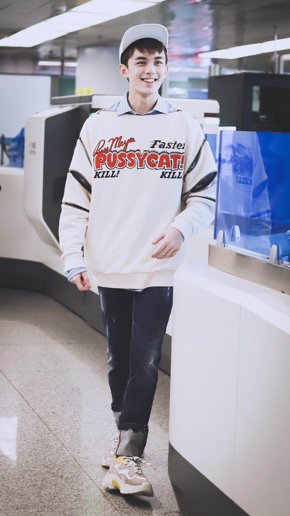 穿搭男生潮流大牌,男明星冬季最帅休闲运动穿搭