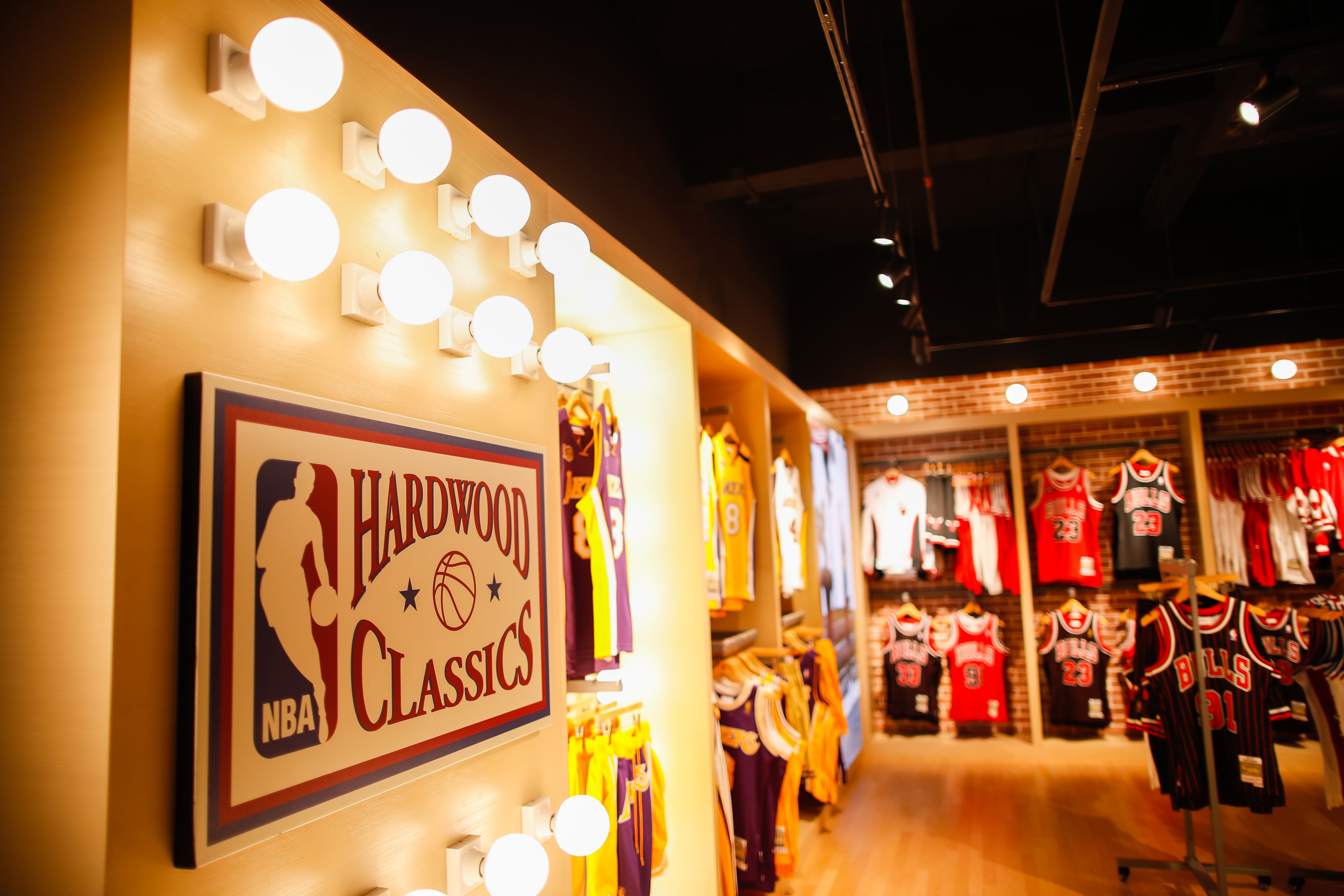 nba广州旗舰店,广州西湖路nba旗舰店