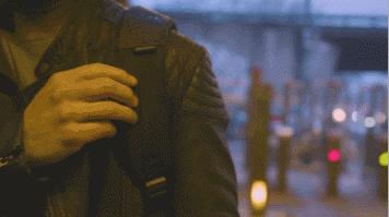 背包防盗小妙招,小偷最怕的双肩包