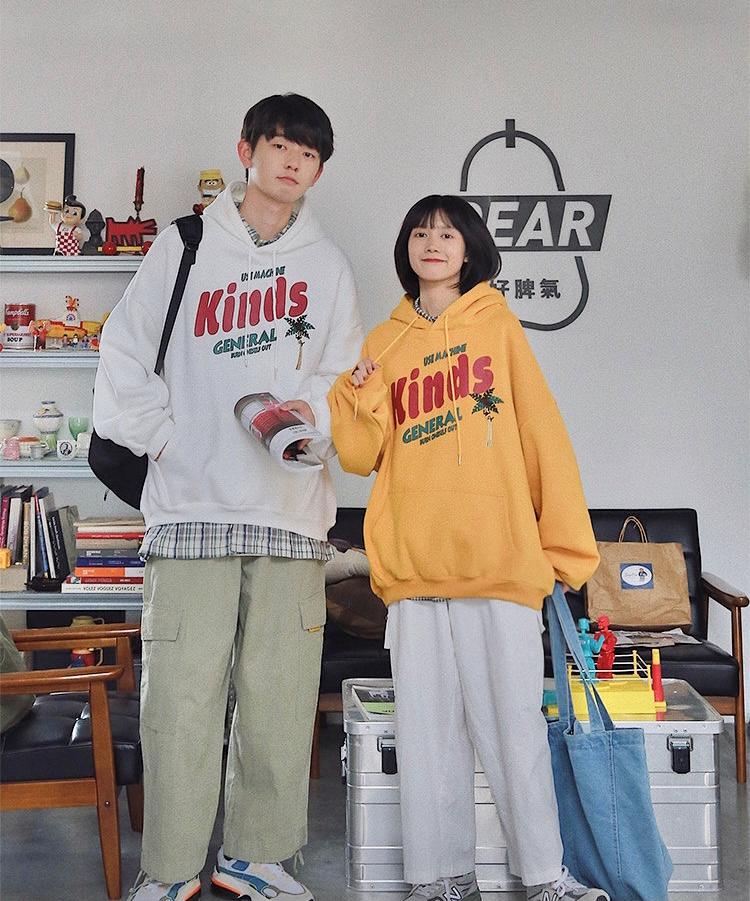 穿情侣装不是挺正常的吗,穿情侣装好尴尬