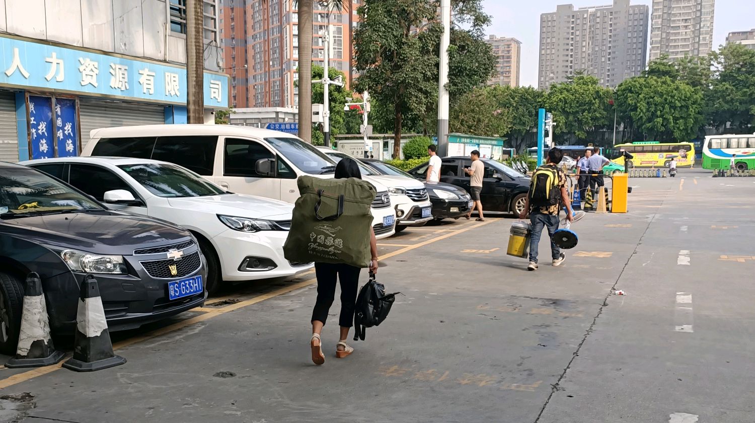 深圳好多厂搬惠州工资也高,把工厂从深圳搬到惠州