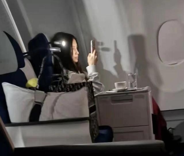 baby机场生活照,baby18岁素颜照