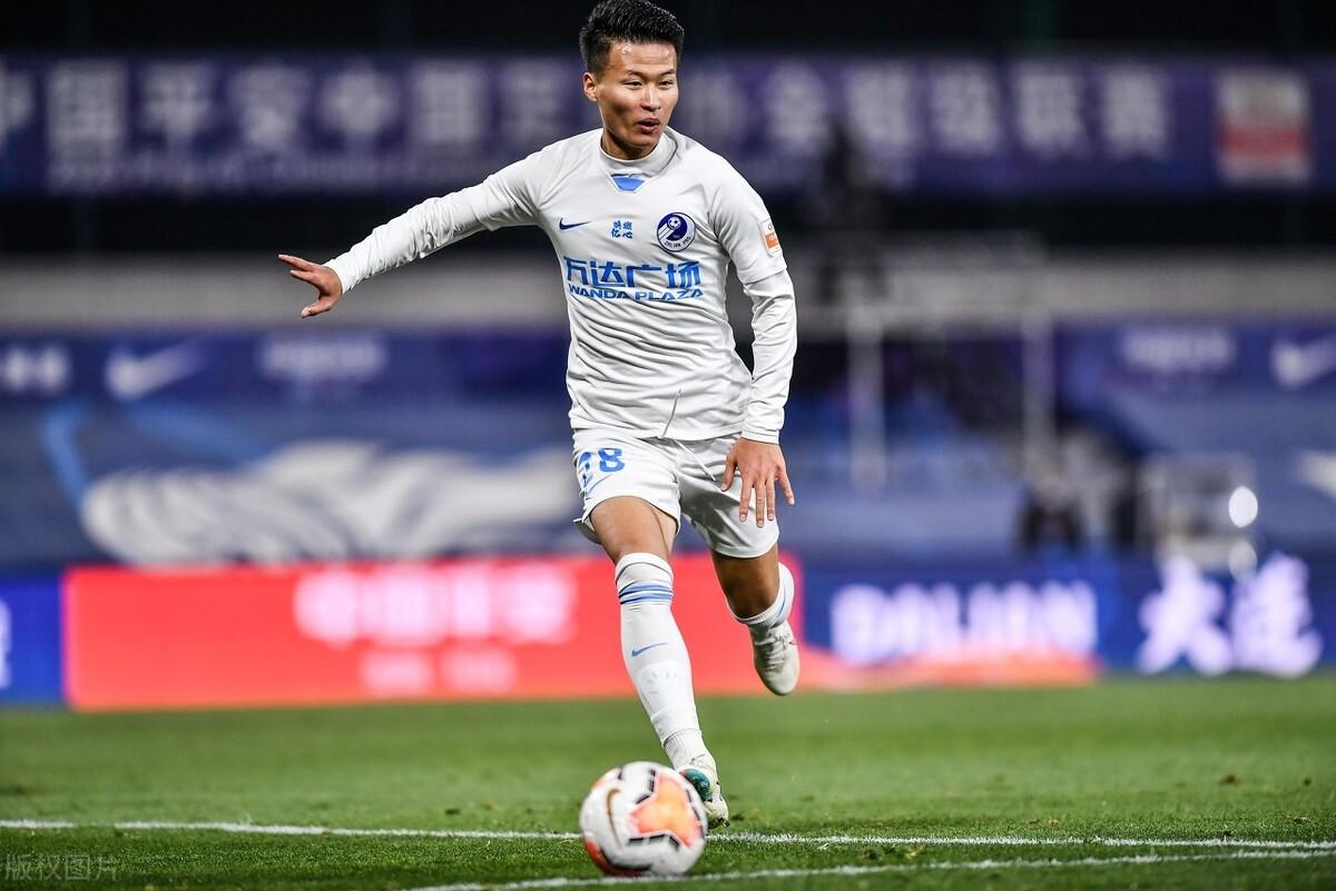 中超球员李圣龙,中超球员秀球技