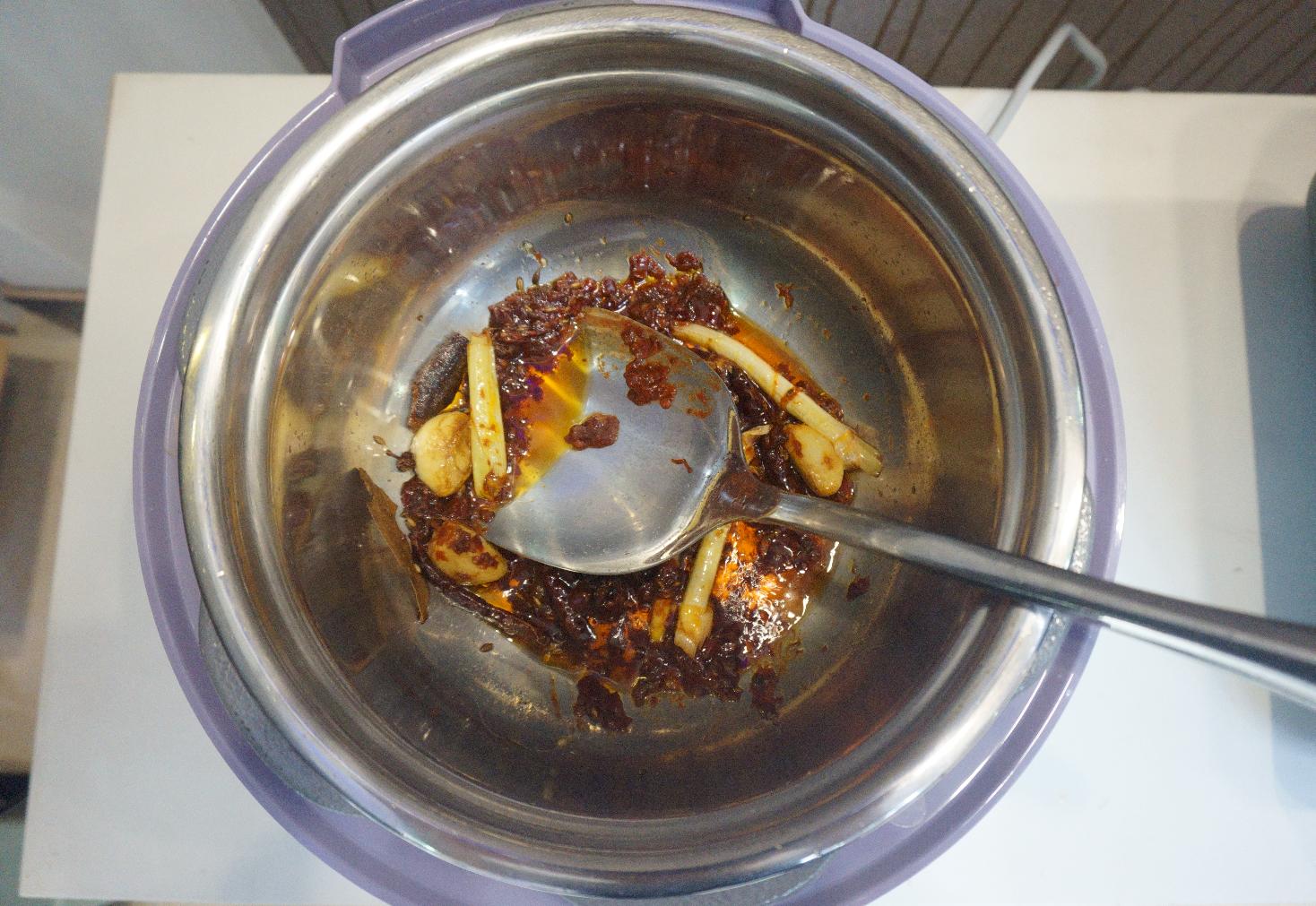 一锅两用双胆,一锅多用多功能的压力煲