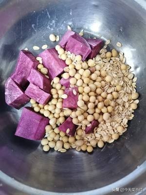 早餐豆浆加什么又营养又帮助消化,早餐豆浆全家最佳配方大全