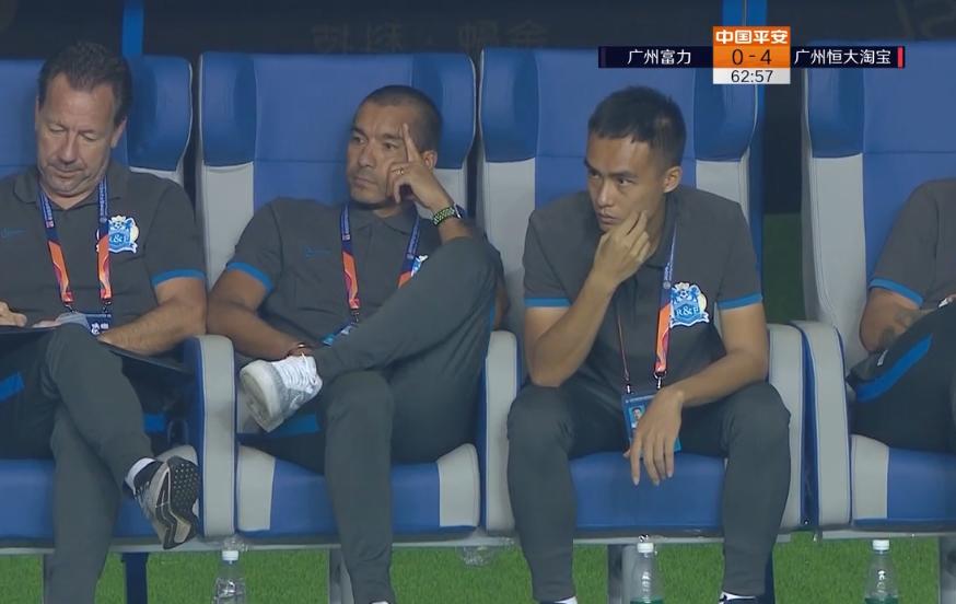 广州德比2番战,广州恒大最新比赛三比二逆转获胜