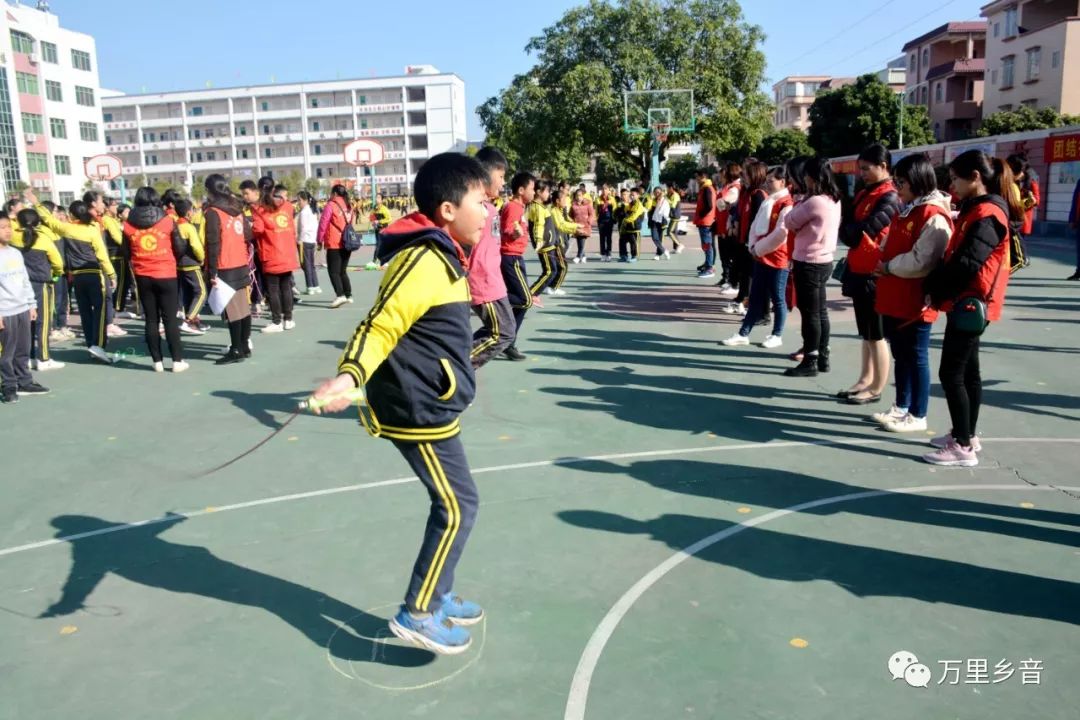 阳春市逸夫小学艺术节选拔,阳春逸夫小学校运会