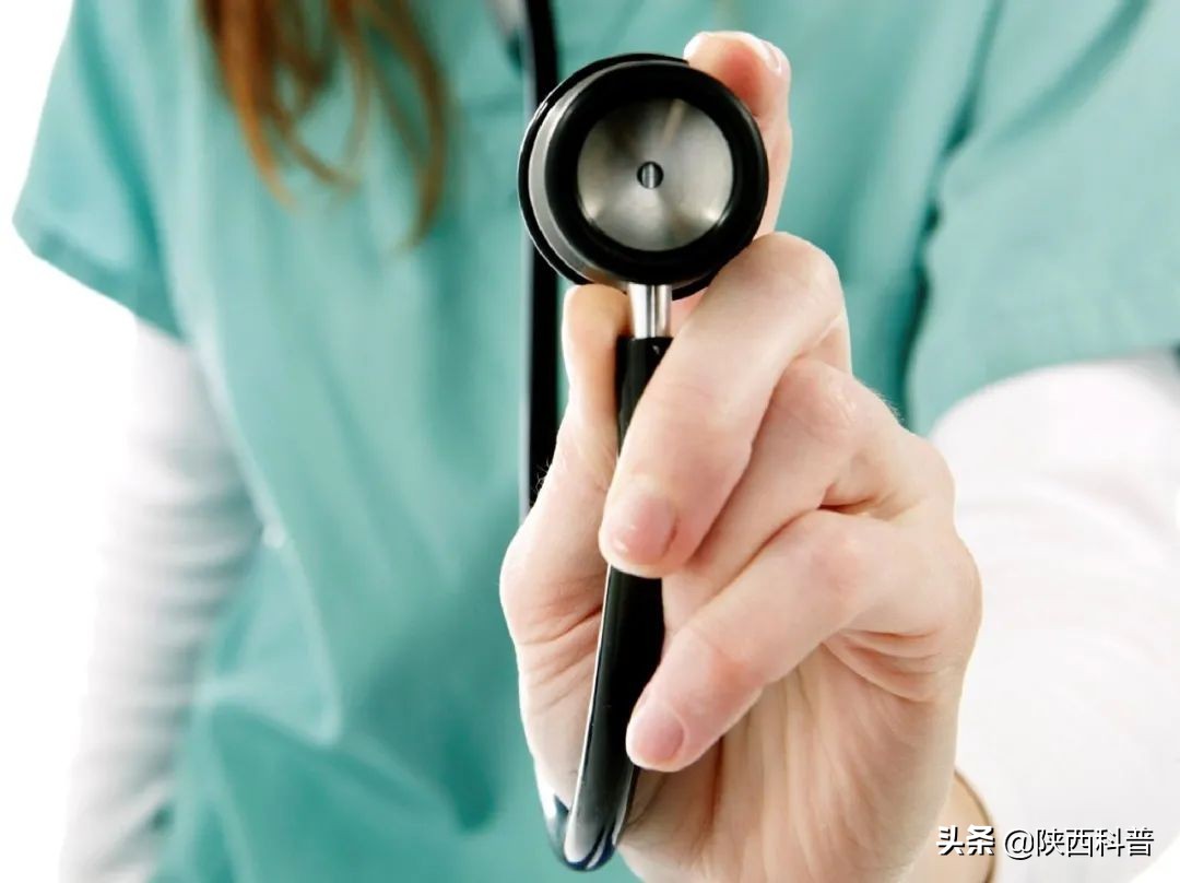 天天科普|跷二郎腿会影响“生育力”？快把腿放下来！