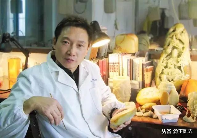 玉石雕刻评委刘月川点评山子雕刻，看看你离金奖又多远？