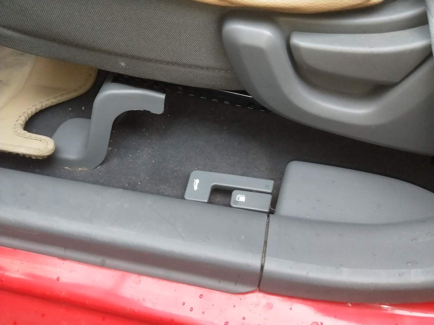 合资2万左右二手车自动挡,2万多的合资自动挡代步小车