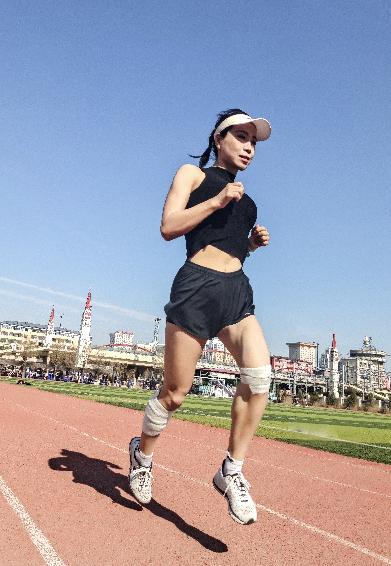 髌骨带和自粘绷带作用一样,韧带松弛髌骨带和护膝哪个效果好