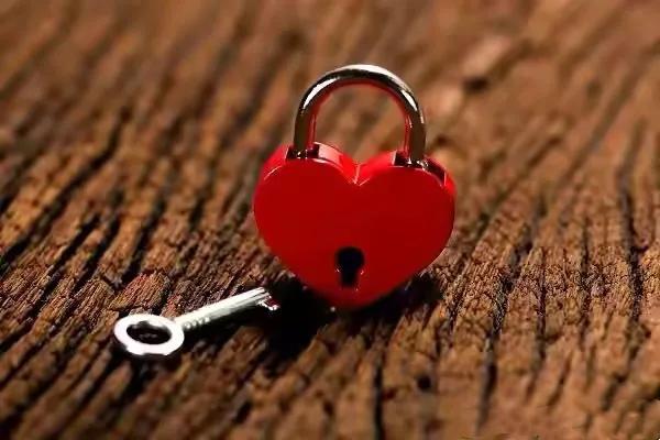 怎么知道面试通过不通过,怎样判断自己面试能不能通过