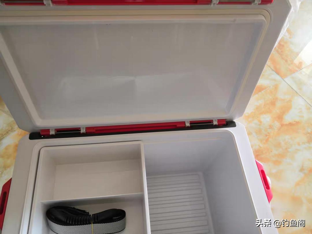 你真的会选钓箱吗？别被外观所欺骗，钓鱼还得看实用性