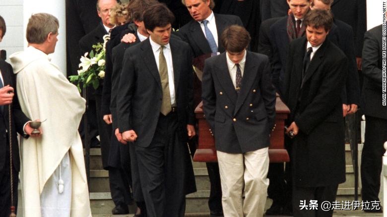 肯尼迪家族诅咒全集,肯尼迪家族被诅咒之谜合集