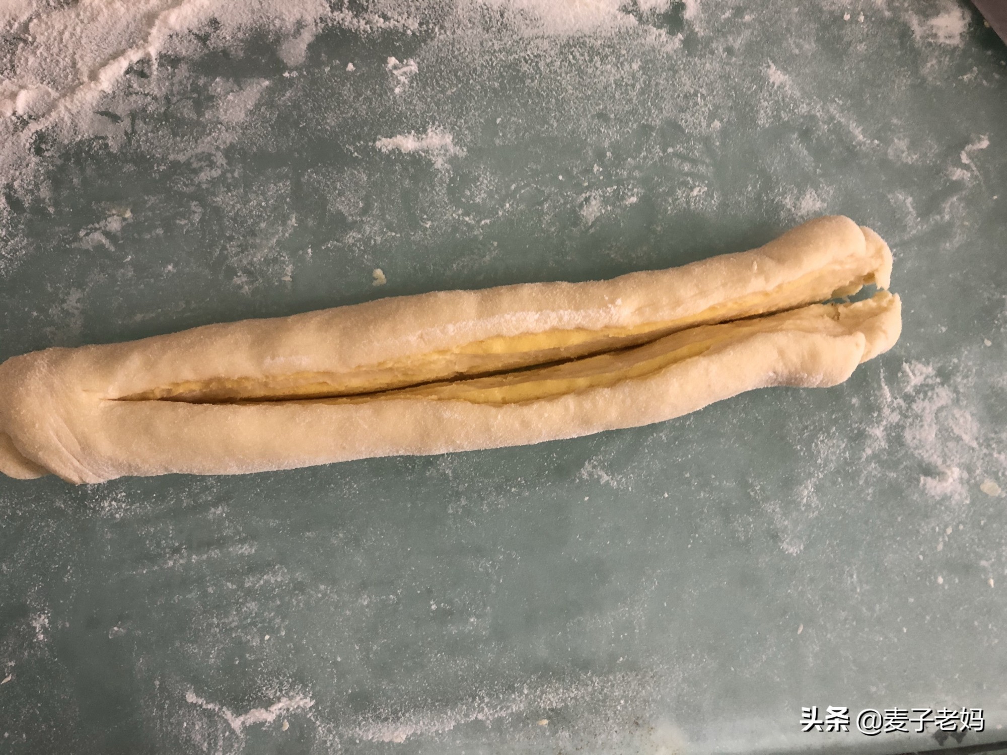 吃剩小米粥能做饼吗,剩的小米粥做发糕