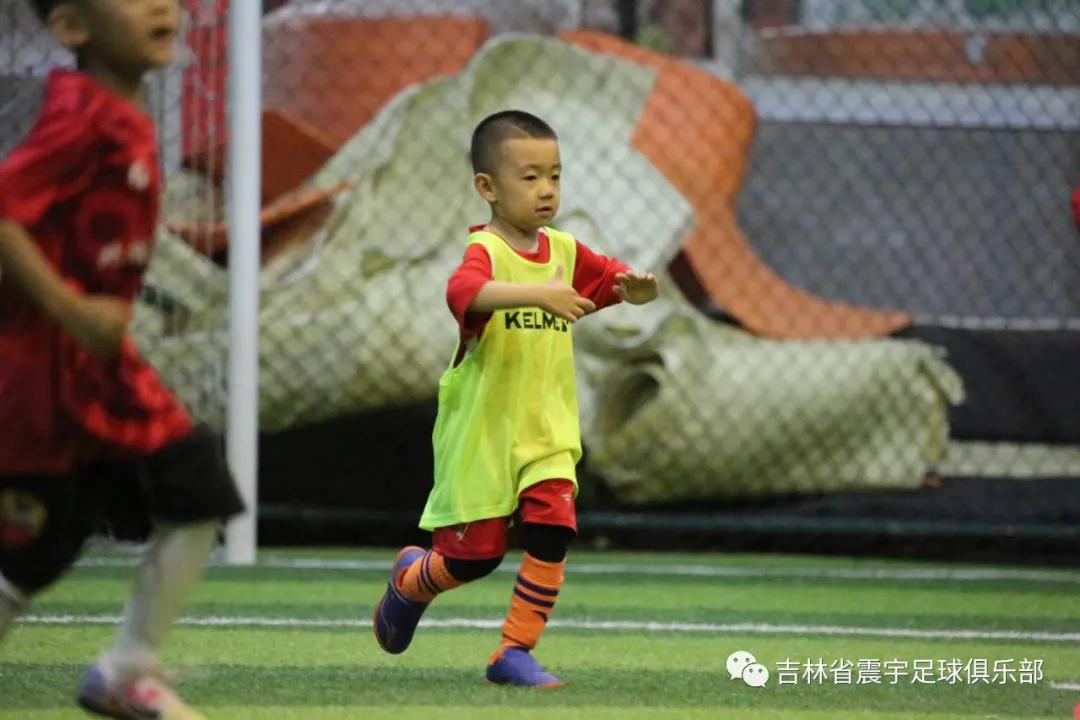 快乐童年足球队,快乐童年足球