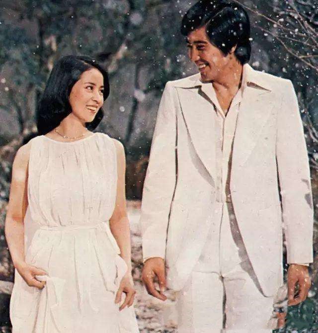 灏忕櫧鑿滃啲鐡滆タ绾㈡熆,灏忕櫧鑿滆タ绾㈡熆榛勭摐