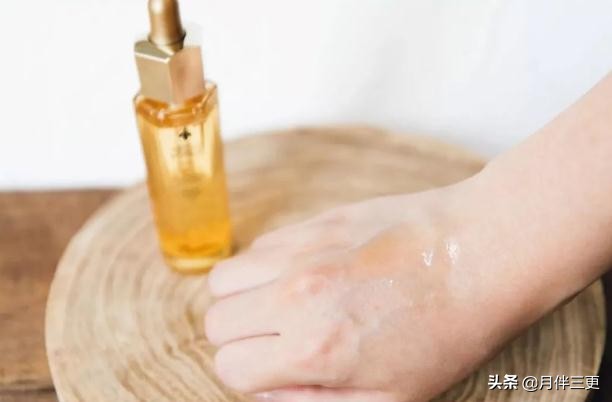 网红推荐的补水保湿护肤品,补水精华推荐平价学生测评