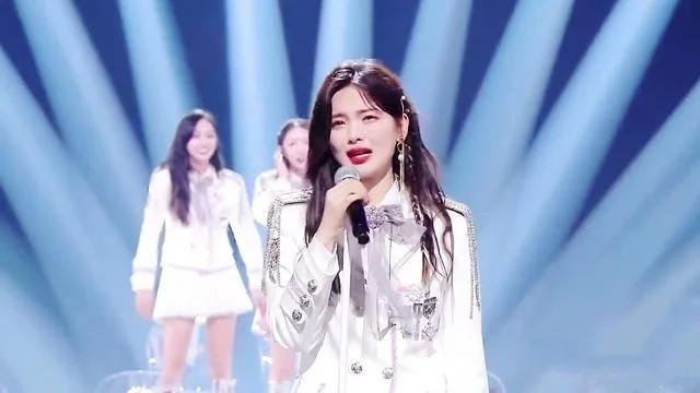 杨超越参加女团选拔赛,杨超越和张艺凡是同一个节目吗