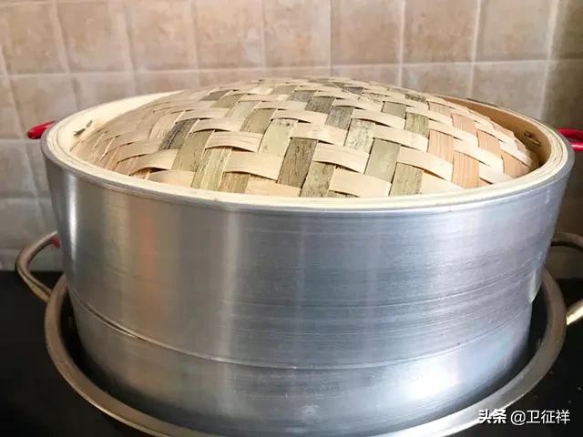 蒸馒头发黄，多加这几步，个个蓬松奶白