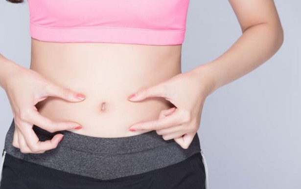 肚脐眼里的泥是什么能不能用手抠,抠完肚脐眼里的泥为什么会肚子疼