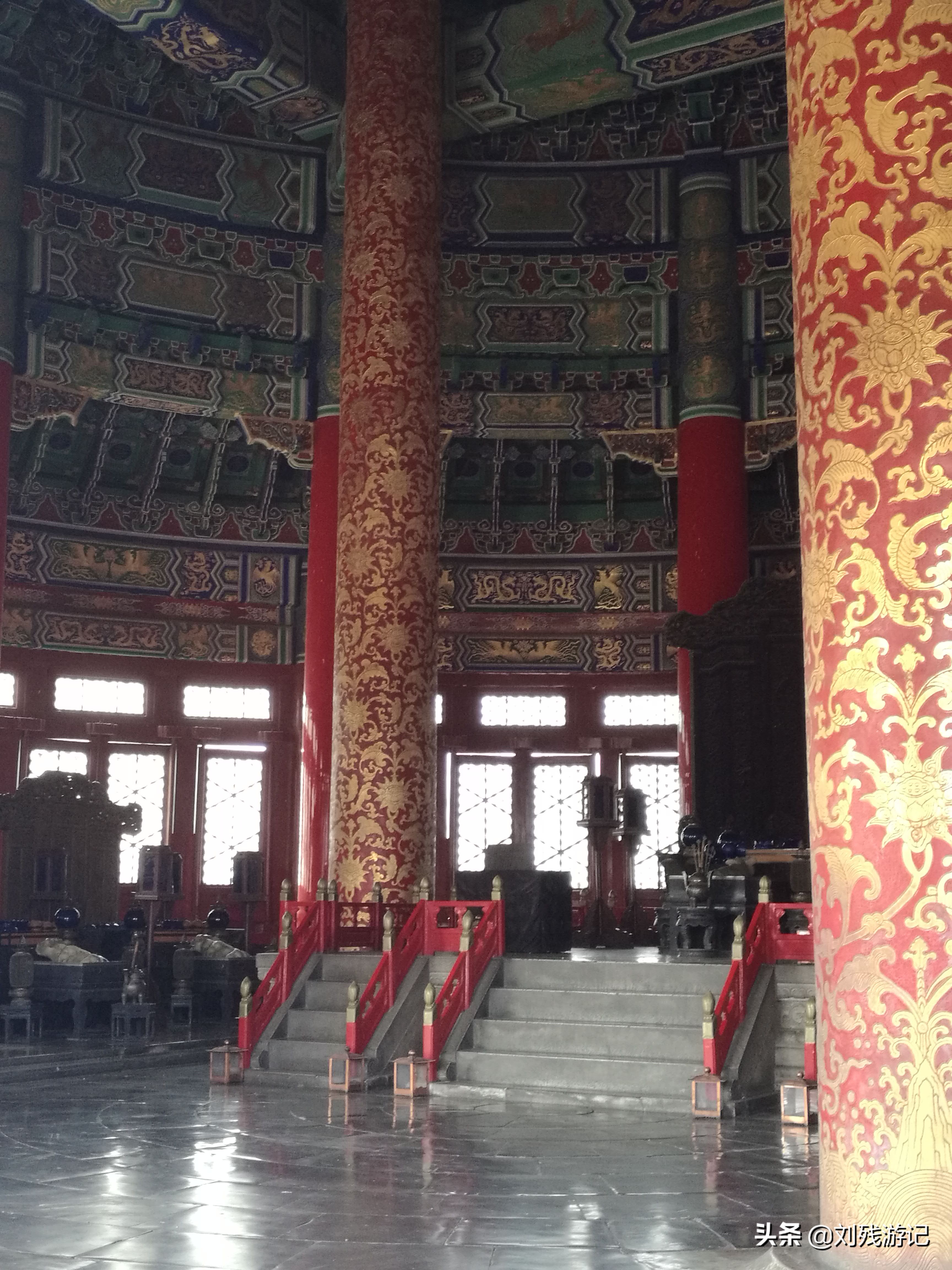 天坛是世界上最大的祭祀建筑群,北京天坛的圆坛为古代祭天的场所