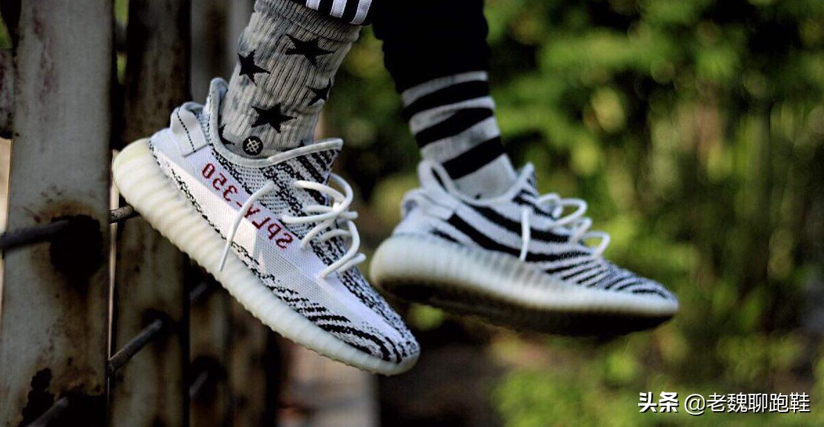 阿迪三叶草和阿迪三道杠的区别,阿迪达斯三道杠和三叶草哪个好