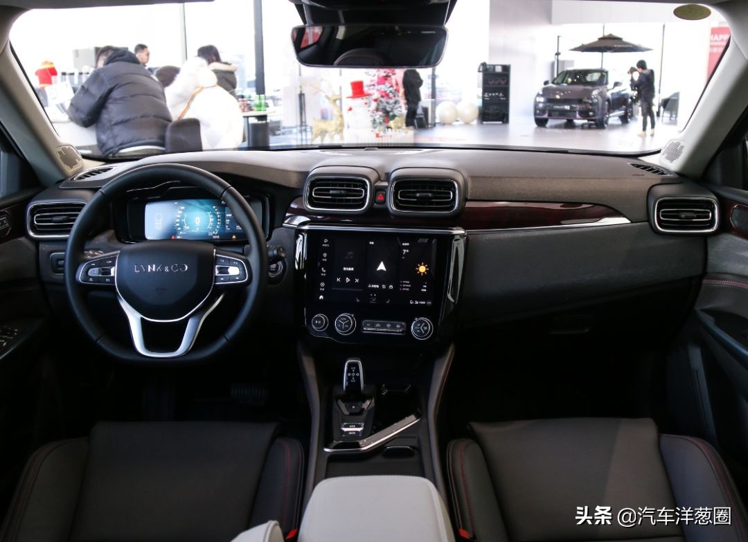 16万的本田*法大**PK混血高能!你愿意为个性买单吗?