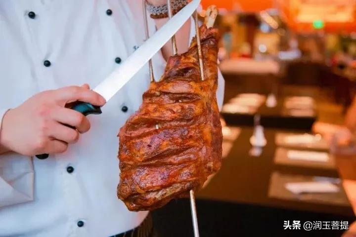 足球巴西队桑巴舞,巴西桑巴表演视频