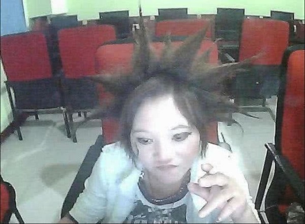 杀马特回忆过去,杀马特去网吧通宵