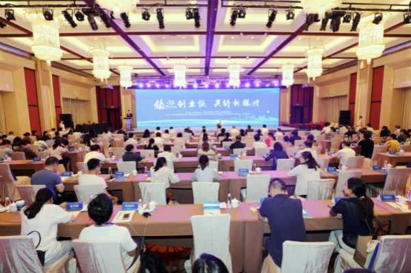 楂樻姇闆嗗洟寰愭竻鐓х墖,姹熻嫃鐪侀珮绉戞妧鎶曡祫闆嗗洟寰愭竻