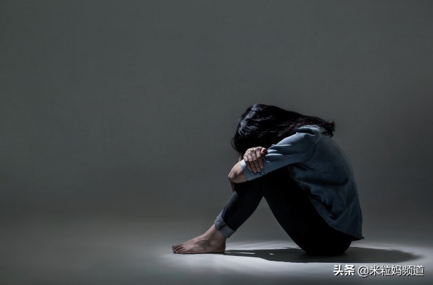 28岁韩国女星自杀，渣男何时下地狱？