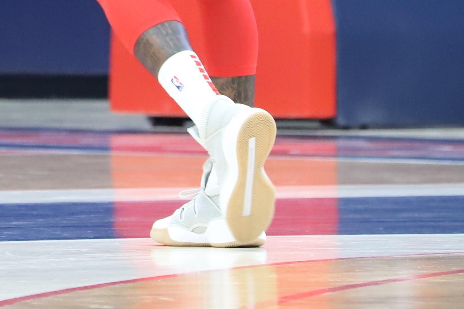 C有好物丨论抓地力何须选AdaptBB?这价位我能拿下“三双”