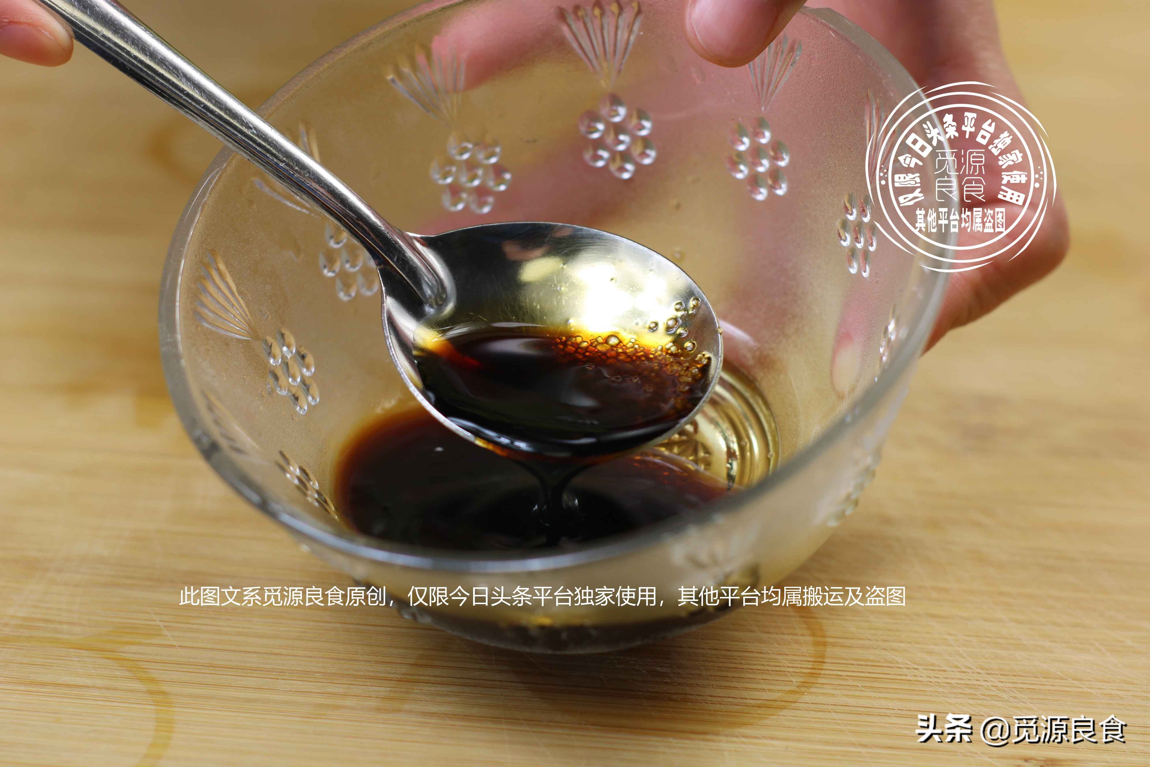 烤鹌鹑蛋酸甜口酱的做法,茄汁虎皮鹌鹑蛋酸甜可口很开胃