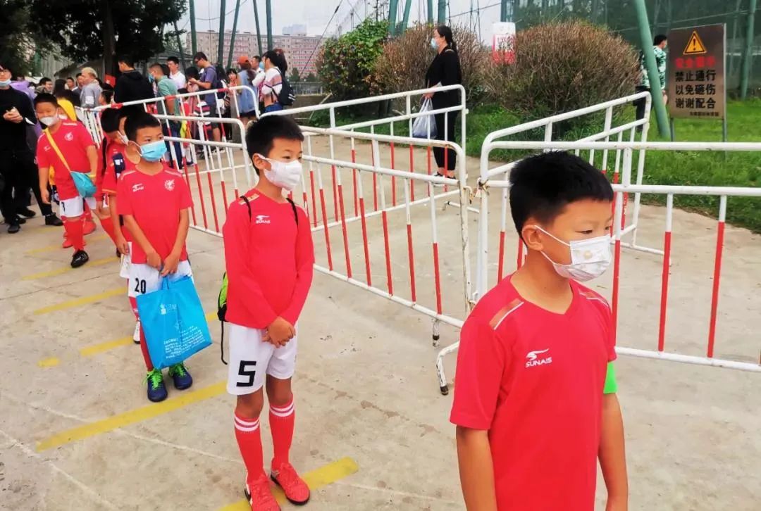 百队杯梦想足球,百队杯