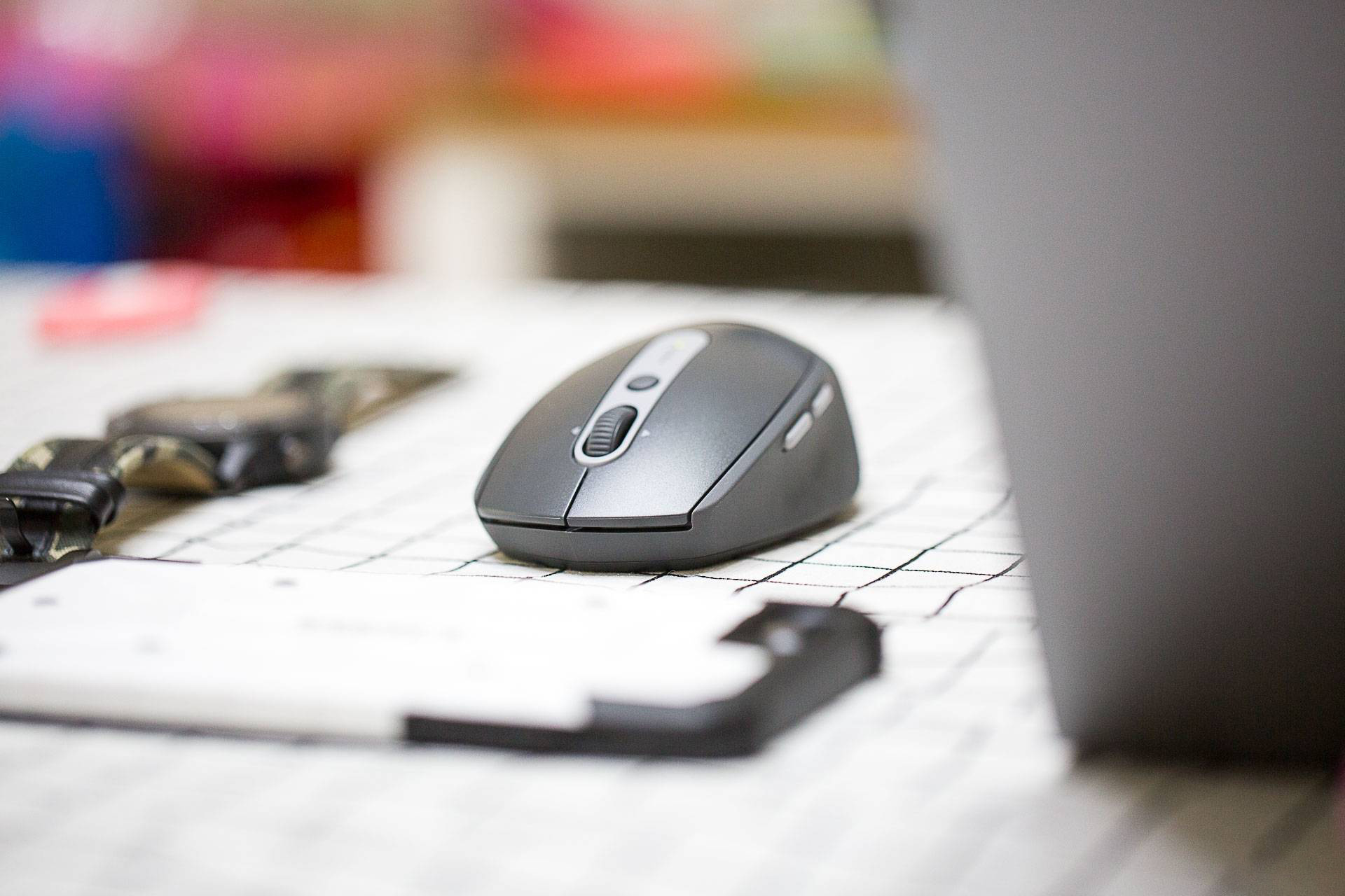 logitech无线鼠标都有哪些功能,适合女生的logitech无线鼠标