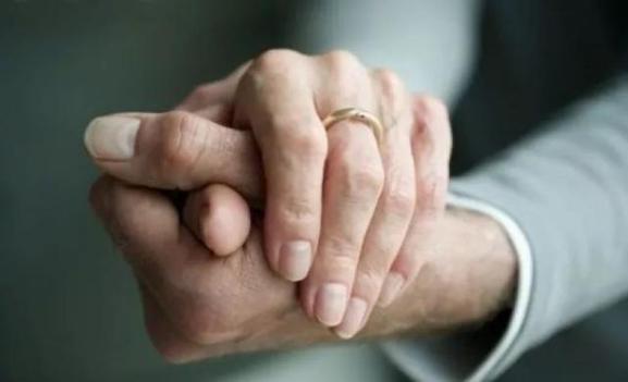 贝嫂健身动作,贝嫂的柔韧性有多强