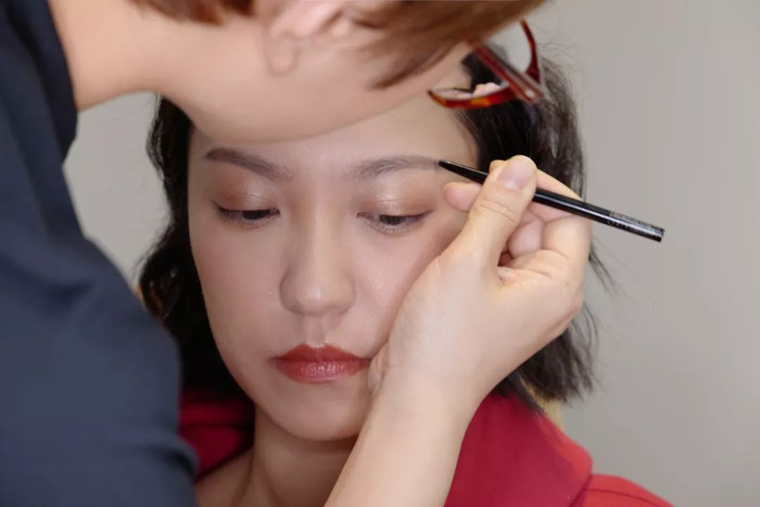 我的日常妆容100种,适合新手清透饱满又自然的妆容