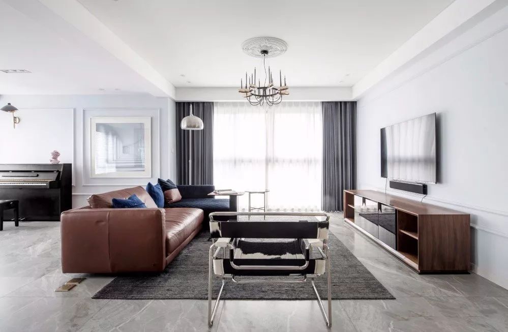 客厅大面积地砖深灰色铺贴效果图,客厅地砖简约铺贴图