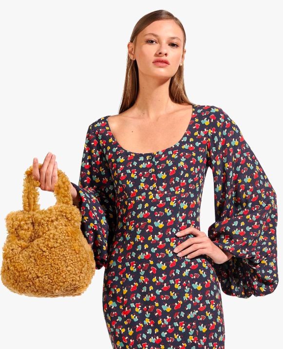 今年流行什么样的包秋冬,春季新款潮流百搭经典包