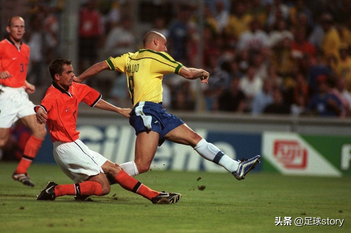 【重述历史】1998年世界杯的巴西队,罗纳尔多一个人的巴西队