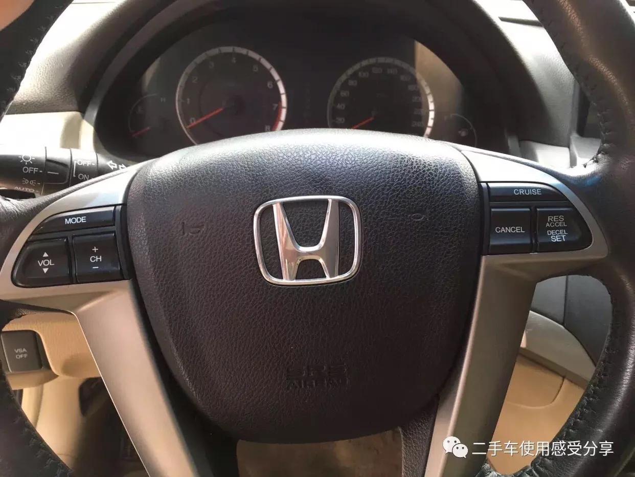 2012年八代雅阁2.0二手车值多少钱,10年的八代雅阁值得买吗